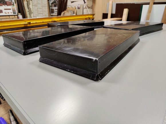 Дымник коричневый